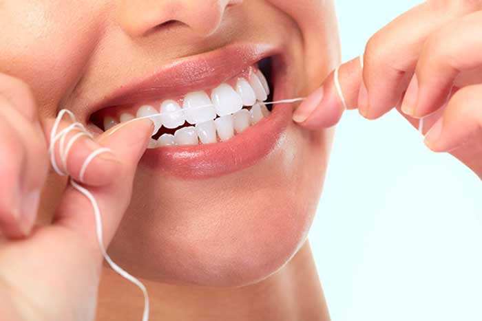 Flossing tips by Saddleback Dental Centre in Edmonton, AB